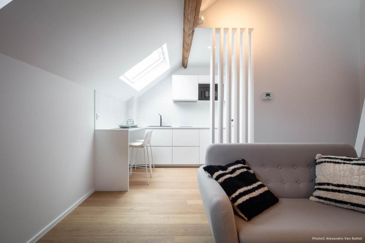 Fully Equipped Near Place Stephanie Appartement
